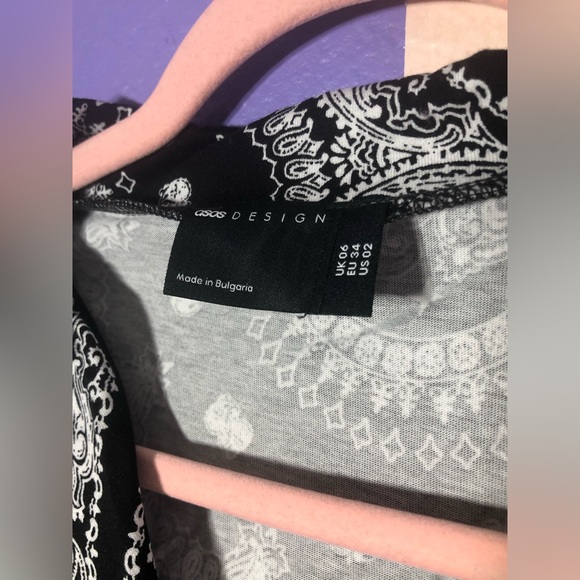 NWT ASOS Design Shirt Dress in Bandana Black and White Print - Size 2 - Picture 4 of 6